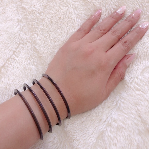 4 Lines Black Metal Bangles - Picture 1 of 2